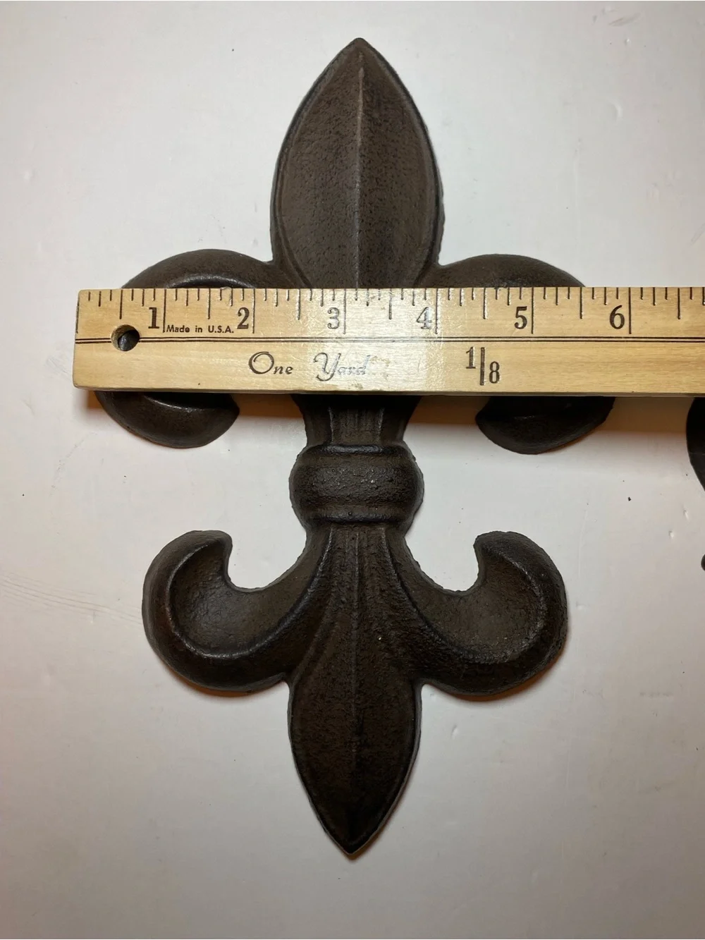 Decorative Fleur-de-Lis & Filigree Wall Plaques - Black/Dark Brown.